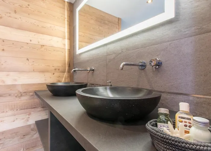 Des Grands Bois Bed & Breakfast Les Houches